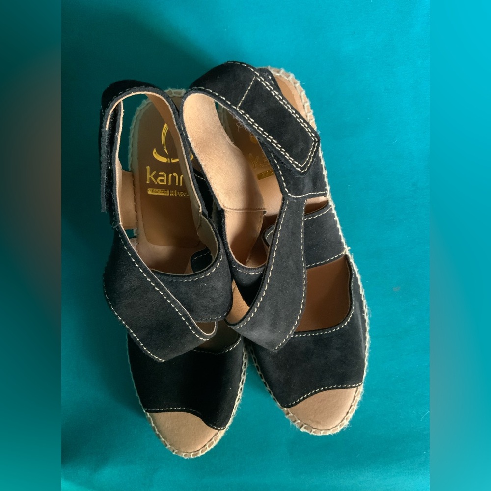 KANNA ANIA Women’s Black Espadrille Wedge Sandals - Picture 4 of 4